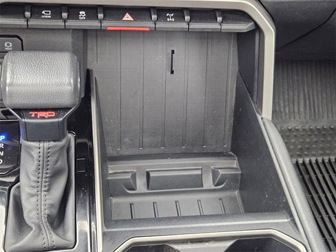 Used 2022 Toyota Tundra Limited image 27