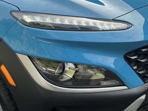 Used 2023 Hyundai Kona SEL image 3
