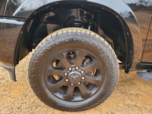 Used 2019 RAM 2500 Laramie image 19