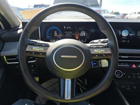 Used 2025 Hyundai Sonata SEL FWD image 7