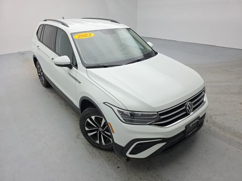 Used 2023 Volkswagen Tiguan S image 2