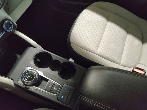 Used 2025 Ford Escape Active AWD/4WD image 26