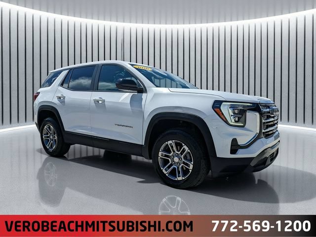 Used 2026 GMC Terrain Elevation FWD image 1