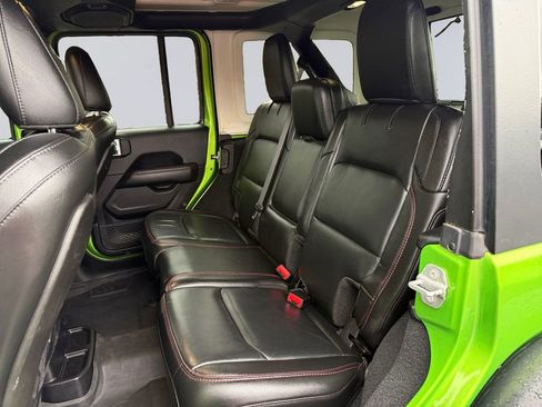 Used 2019 Jeep Wrangler Unlimited Rubicon image 18