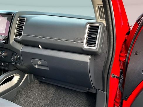 Used 2022 Nissan Frontier SV w/ Technology Package image 25