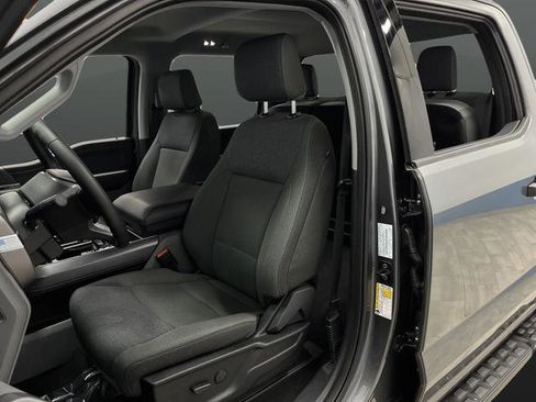 Used 2025 Ford F150 Lightning XLT image 4