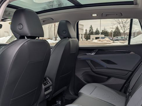 New 2026 Volkswagen Tiguan SE AWD/4WD image 8
