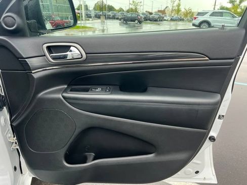 Used 2019 Jeep Grand Cherokee Limited X AWD/4WD image 11