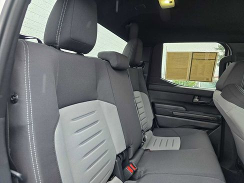 Used 2025 Toyota Tacoma TRD Sport image 14