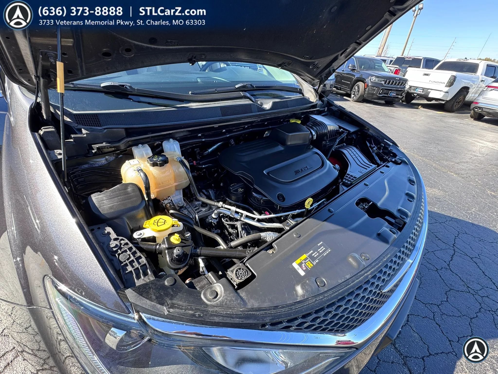 Used 2020 Chrysler Pacifica Touring-L Plus FWD image 18