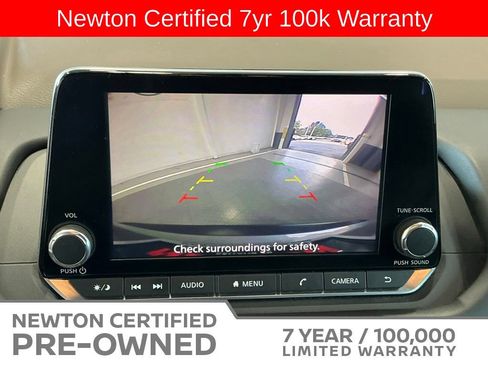 Used 2021 Nissan Rogue S FWD image 9
