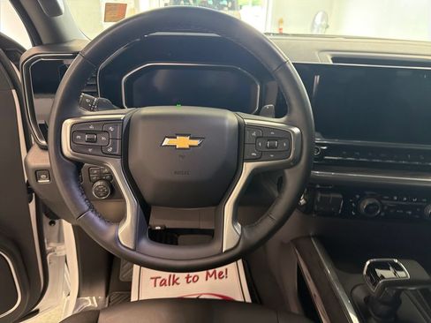 Used 2026 Chevrolet Silverado 1500 LTZ w/ Z71 Off-Road Package AWD/4WD image 16