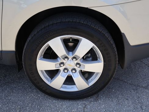 Used 2014 Chevrolet Traverse LTZ FWD image 10