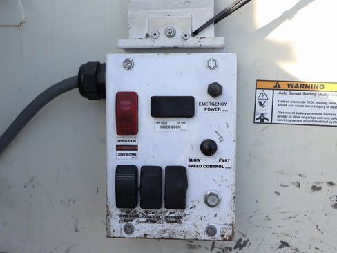 Used 2012 Ford F550 2WD Regular Cab Super Duty w/ PWR Equipment Group image 42