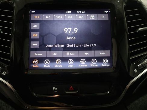 Used 2019 Jeep Cherokee Limited AWD/4WD image 30