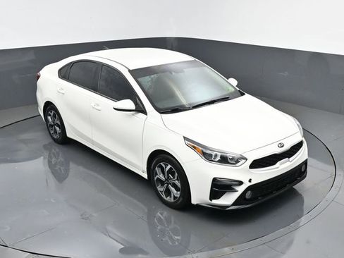 Used 2021 Kia Forte LXS image 16