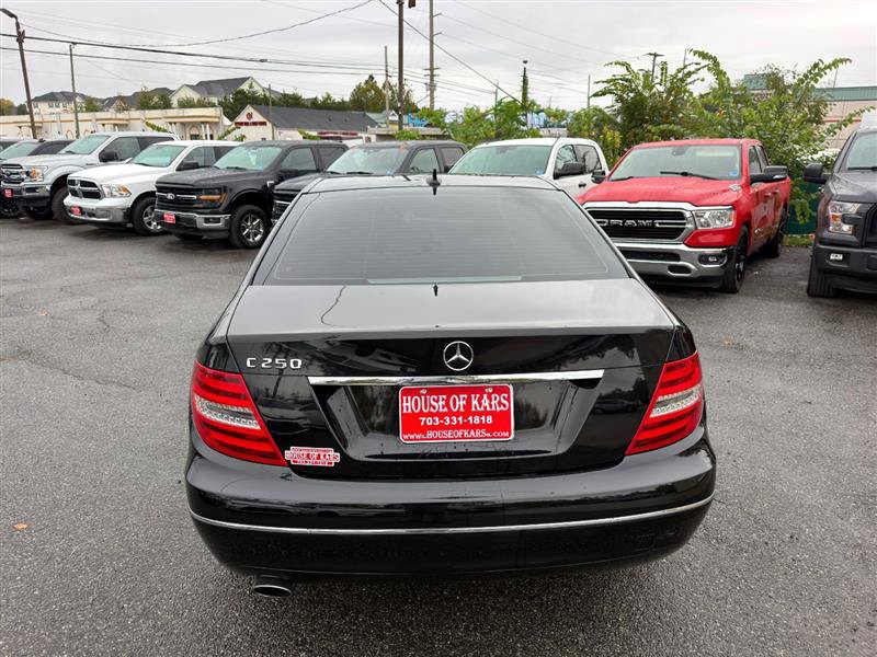 Used 2012 Mercedes-Benz C 250 Sedan w/ Multimedia Pkg image 3