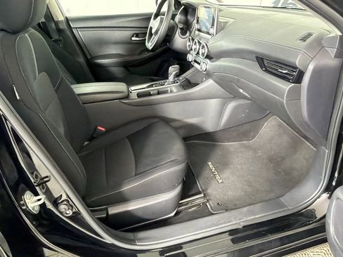 Used 2024 Nissan Sentra SV FWD image 13