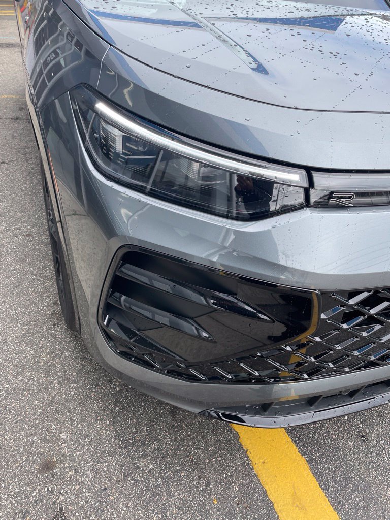 New 2026 Volkswagen Tiguan SE R-Line AWD/4WD image 2