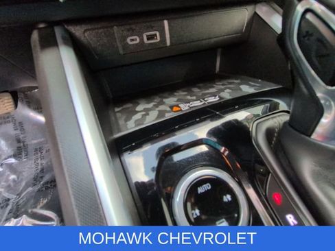 Used 2024 Chevrolet Colorado LT w/ LT Convenience Package III AWD/4WD image 36