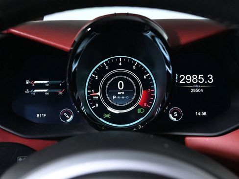 Used 2020 Aston Martin V8 Vantage Coupe image 11