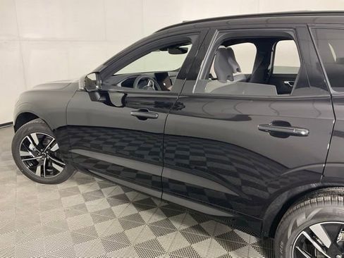 New 2026 Volvo XC60 B5 Plus w/ Protection Package Premier image 37