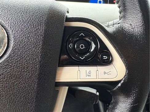 Used 2016 Toyota Prius Four w/ Advanced Technology Package image 15