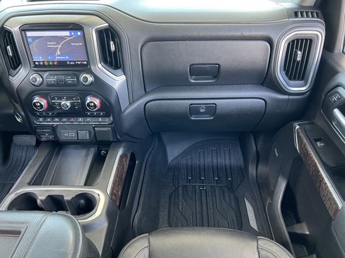 Used 2020 GMC Sierra 3500 Denali w/ Denali Ultimate Package AWD/4WD image 34