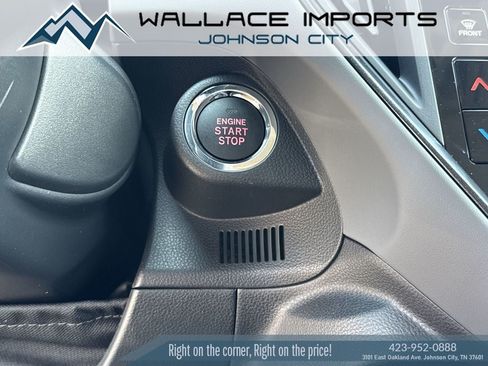 Used 2024 Subaru Crosstrek 2.5i Limited w/ Crosstrek Mirror Package AWD/4WD image 12