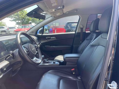 Used 2023 Kia Sportage EX AWD/4WD image 14