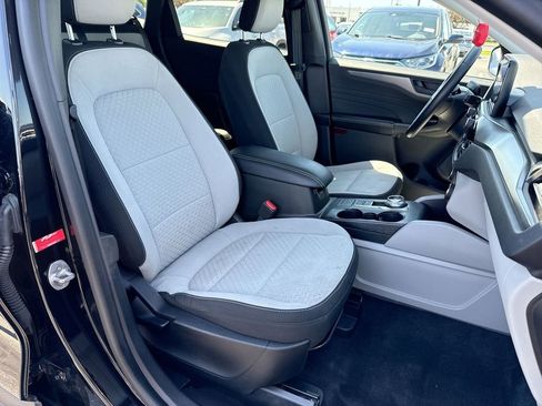 Used 2023 Ford Escape Active w/ Cold Weather Package FWD image 24