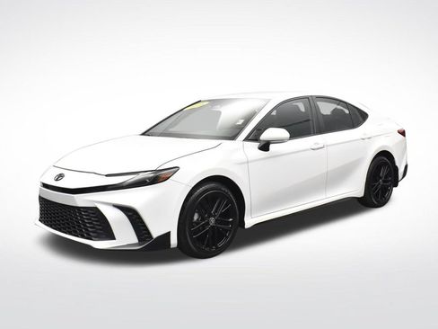 Used 2025 Toyota Camry SE w/ Convenience Package AWD/4WD image 15