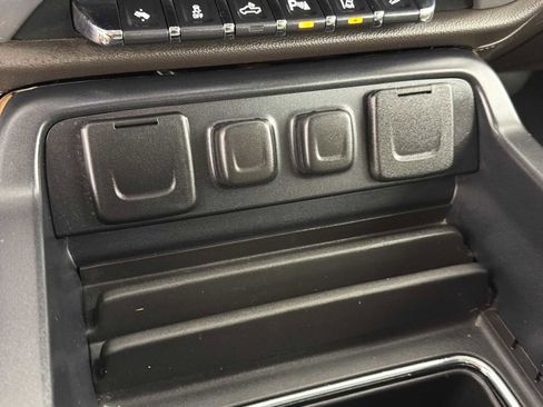 Used 2015 GMC Sierra 1500 SLT w/ SLT Crew Cab Value Package image 29