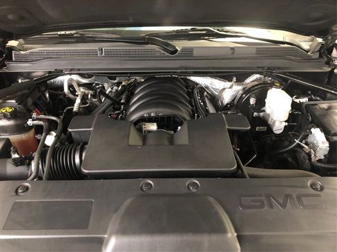 Used 2015 GMC Yukon XL SLT w/ HD Trailering Package image 11