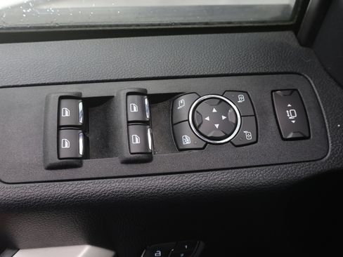 Used 2019 Ford F350 Lariat w/ Chrome Package image 38