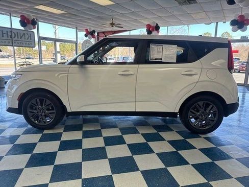 Used 2021 Kia Soul S image 4