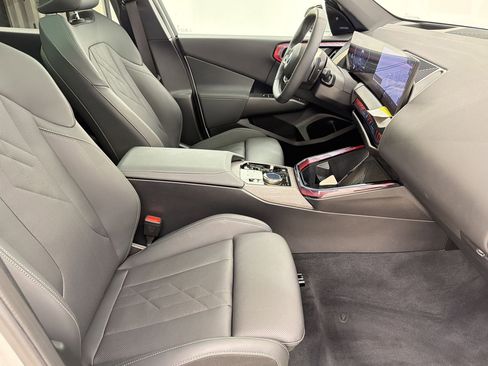 Used 2025 BMW X3 xDrive30i w/ Premium Package image 30