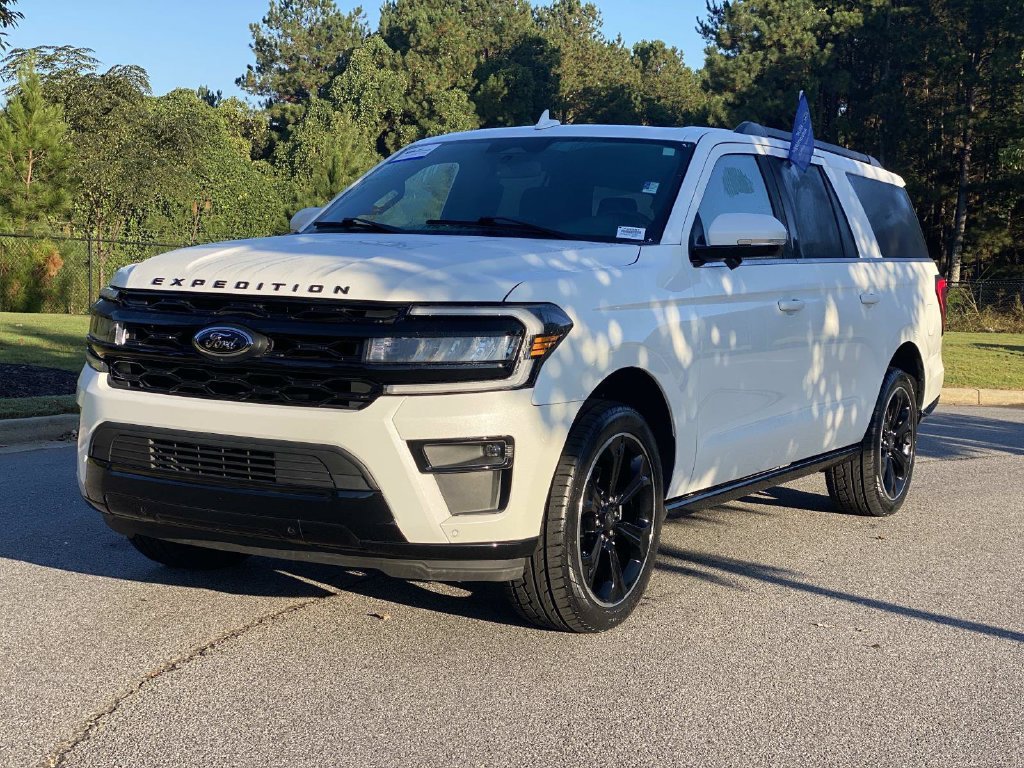 Certified 2023 Ford Expedition Max Limited RWD image 12