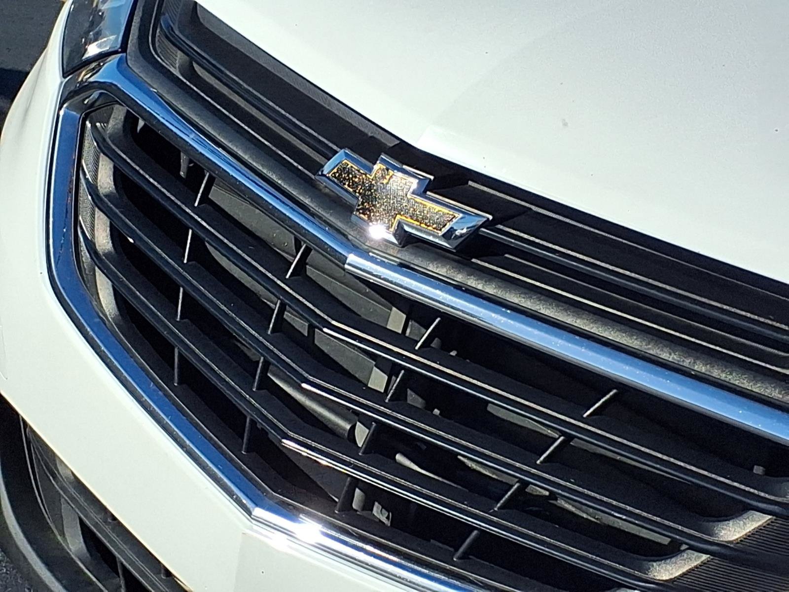 Used 2018 Chevrolet Equinox LT FWD image 32