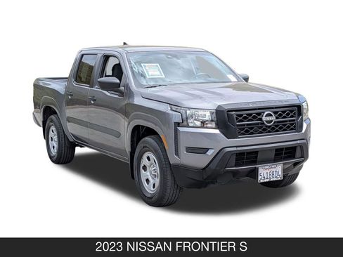 Used 2023 Nissan Frontier S w/ Technology Package RWD image 2
