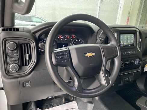 Used 2025 Chevrolet Silverado 1500 W/T w/ WT Value Package image 17