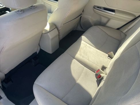 Used 2015 Subaru Crosstrek 2.0i Premium image 4