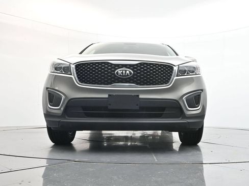 Used 2017 Kia Sorento FWD image 34