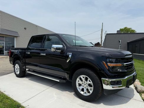 Used 2025 Ford F150 XLT w/ Equipment Group 302A MID AWD/4WD image 7