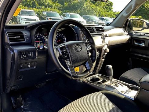 Used 2019 Toyota 4Runner SR5 image 15