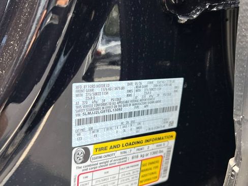 New 2026 Lincoln Navigator Reserve AWD/4WD image 36