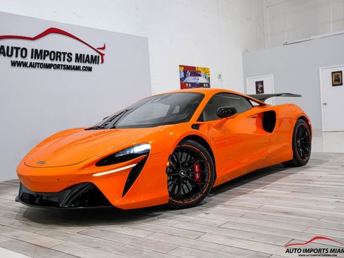 Used 2023 McLaren Artura image 71