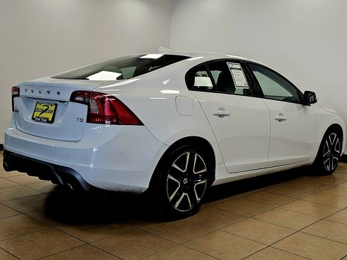 Used 2018 Volvo S60 T5 Dynamic w/ Vision Package image 4