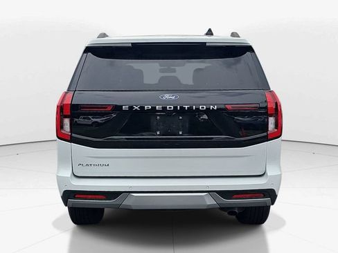 Certified 2025 Ford Expedition Platinum AWD/4WD image 5