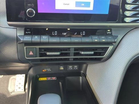 Certified 2026 Toyota Camry SE FWD image 21
